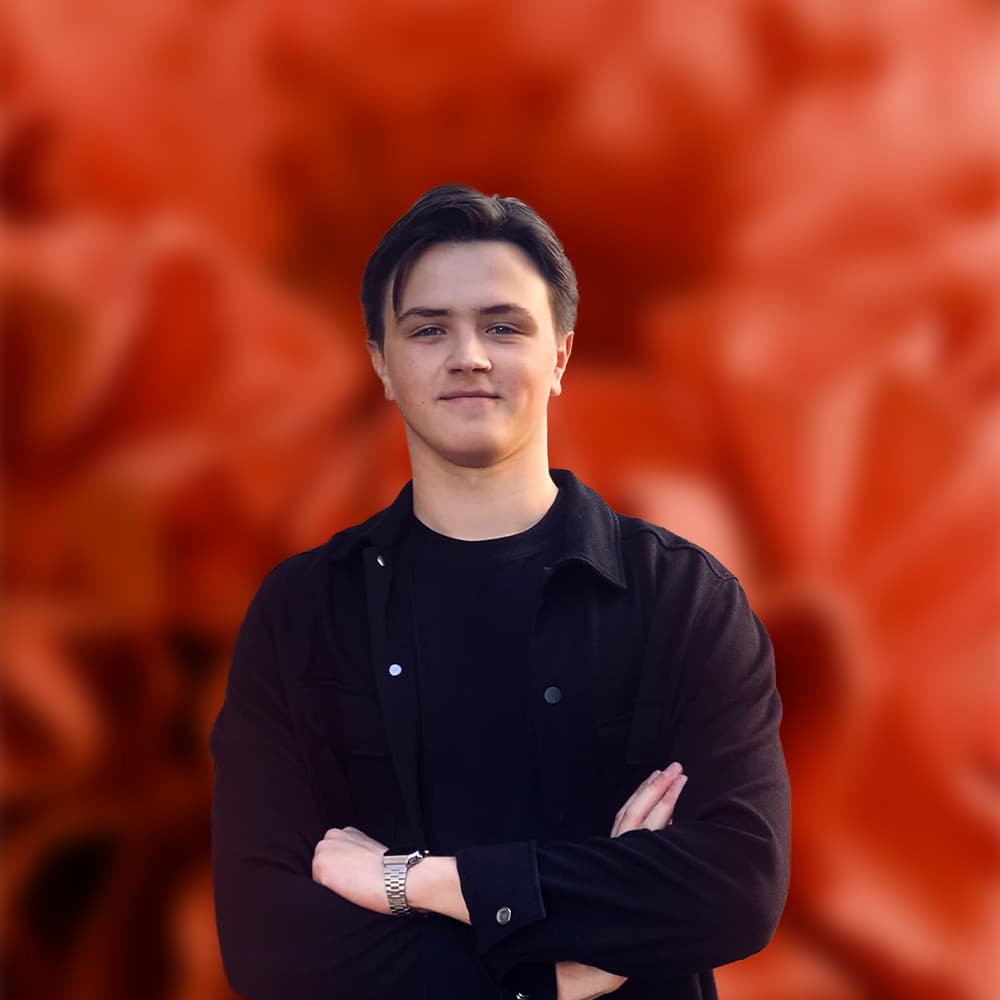 Dmytro | KOMMERS